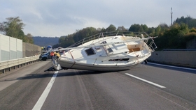 Immer mehr Ladegut landet auf Autobahnen