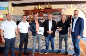 Murtal: „Kalí méra“ im Meteora in Knittelfeld