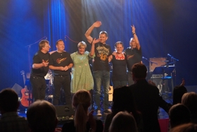 Michael Heger füllte mit seiner Band „Lebenslust“ den roten Saal in Spielberg