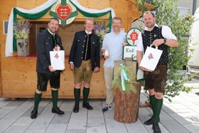 Oberlandler-Kirtasuppenverkauf am Knittelfelder Hauptplatz
