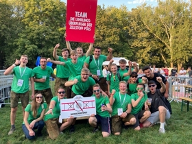 Nachhaltigkeitspreis für die Lehrlings-Überflieger der Zellstoff Pöls beim Red Bull Flugtag 2021