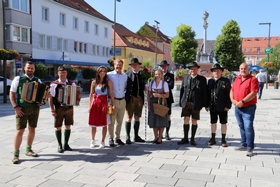 Die Oberlandler laden zum Kirtag